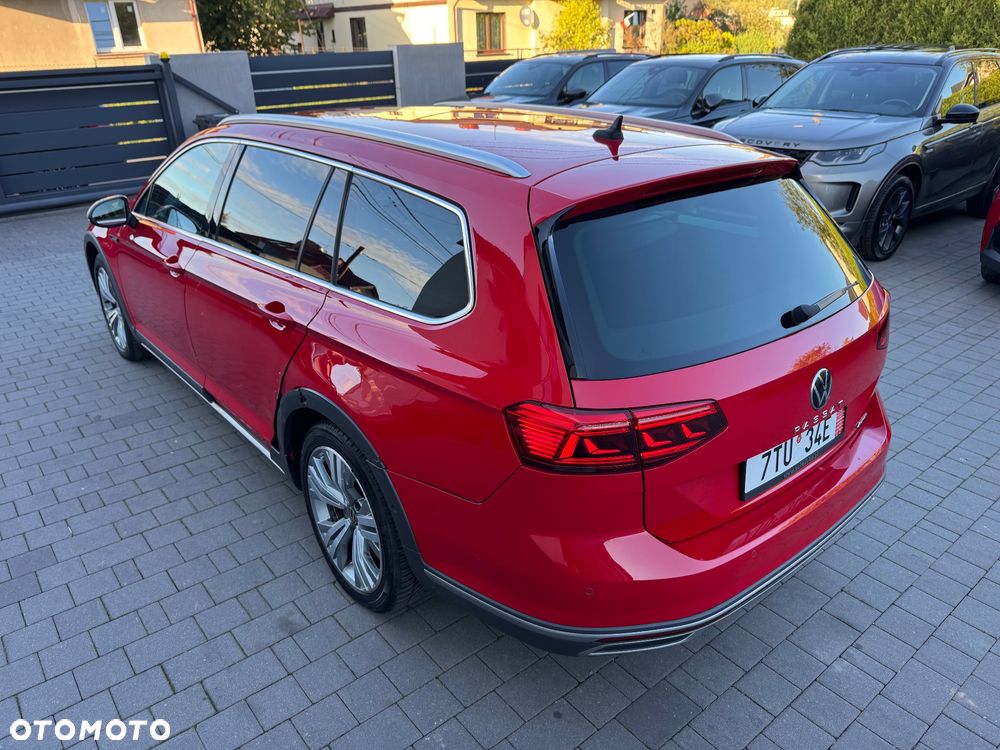 Volkswagen Passat Alltrack 2.0 TDI SCR DSG 4Motion - 14