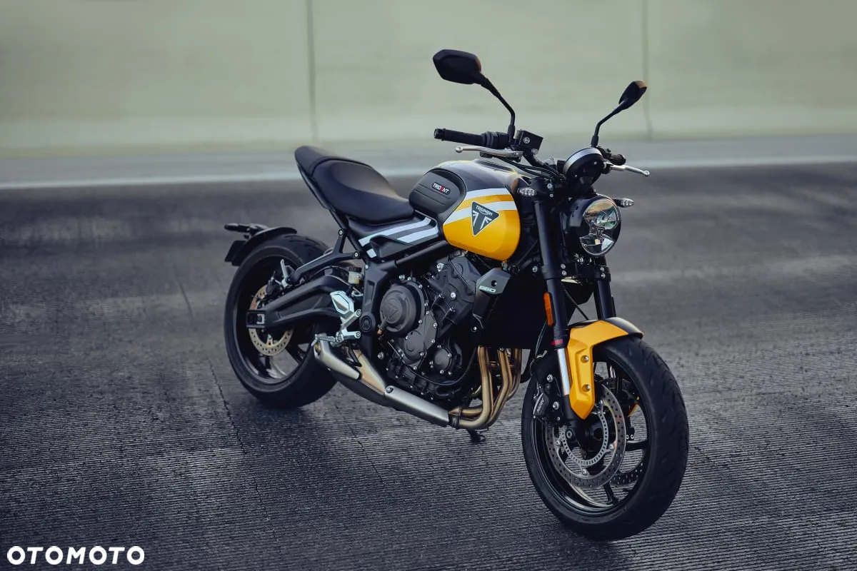 Triumph Trident - 4