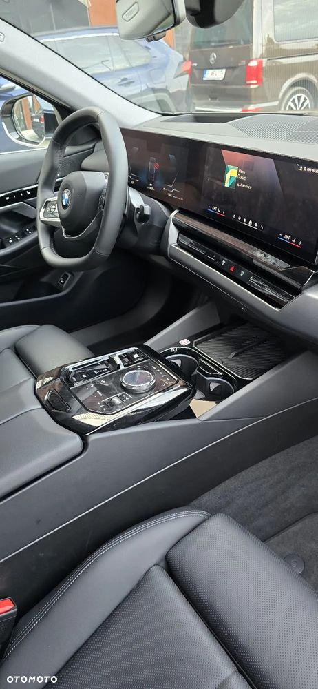 BMW Seria 5 - 25
