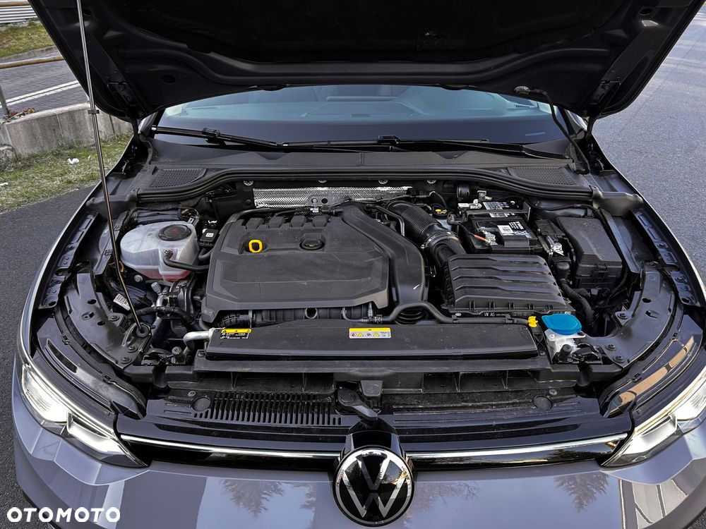 Volkswagen Golf - 6