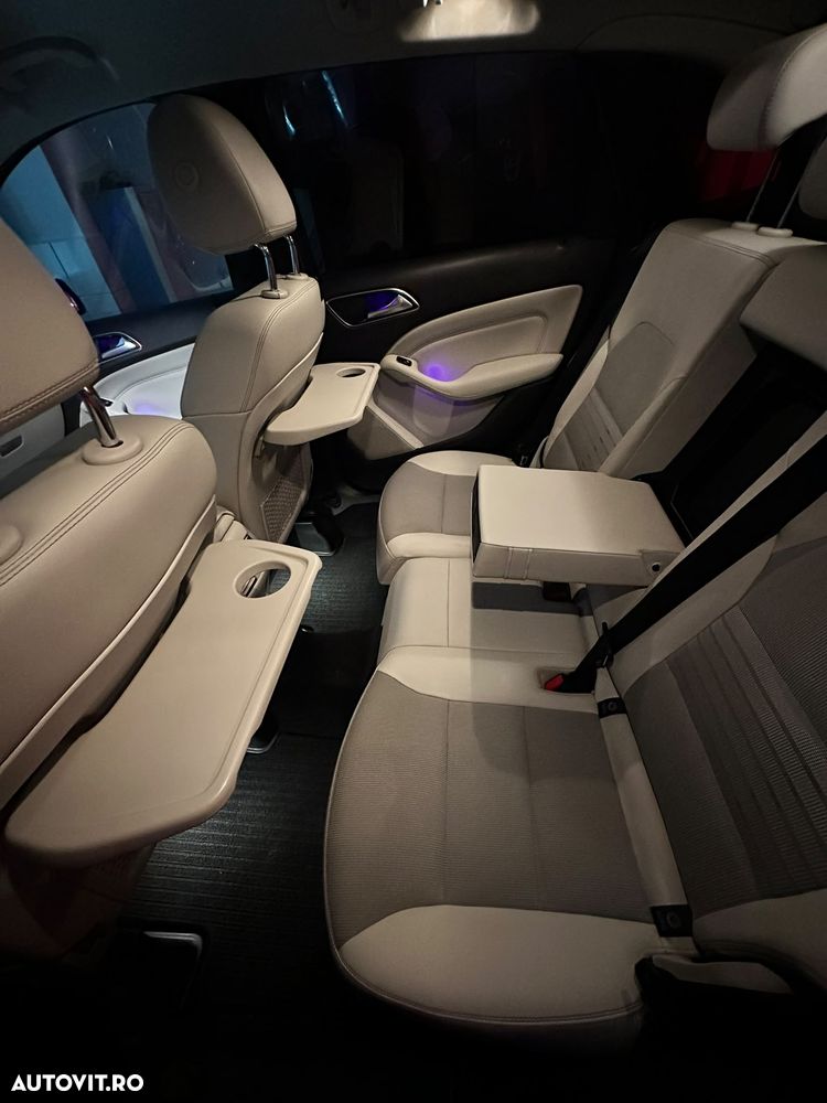Mercedes-Benz B 220 - 10