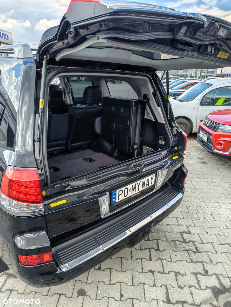 Lexus LX - 29