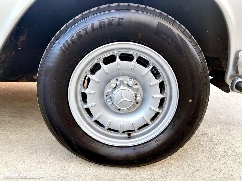 Mercedes-Benz 250 - 39