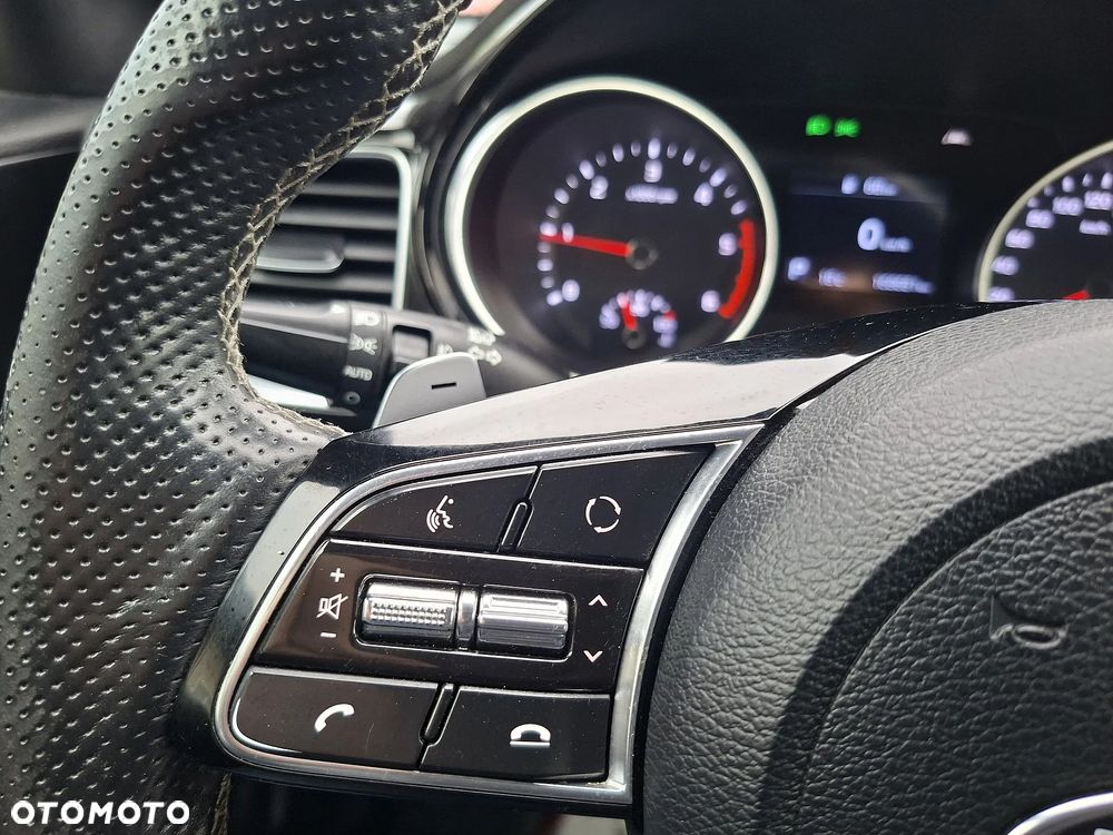 Kia Ceed 1.6 CRDi DCT GT Line - 16