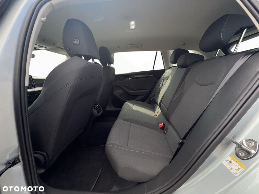 Volkswagen Passat Variant - 25