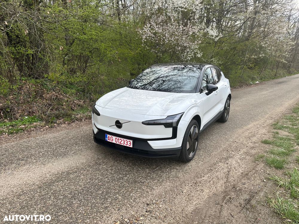 Volvo EX30 Twin Motor Performance AWD Black Edition Ultra - 3