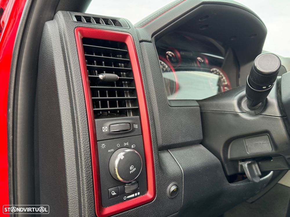 Dodge RAM 1500 5.7 V8 Hemi Sport OFFROAD - 16