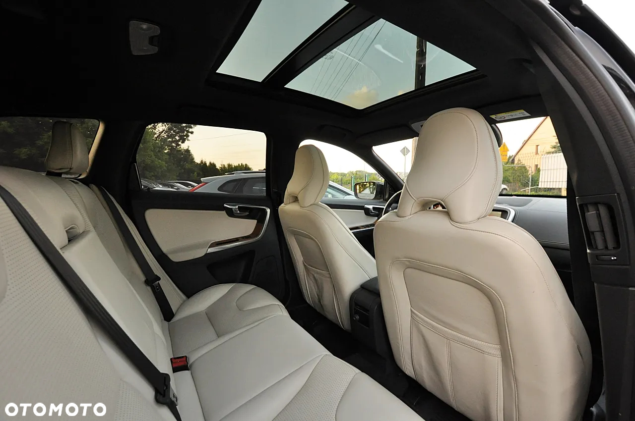 Volvo XC 60 D4 Inscription - 24