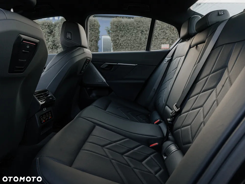 BMW Seria 5 - 11