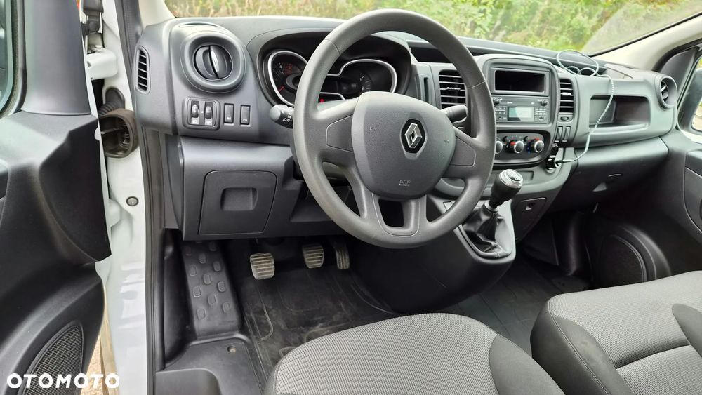 Renault Trafic - 18
