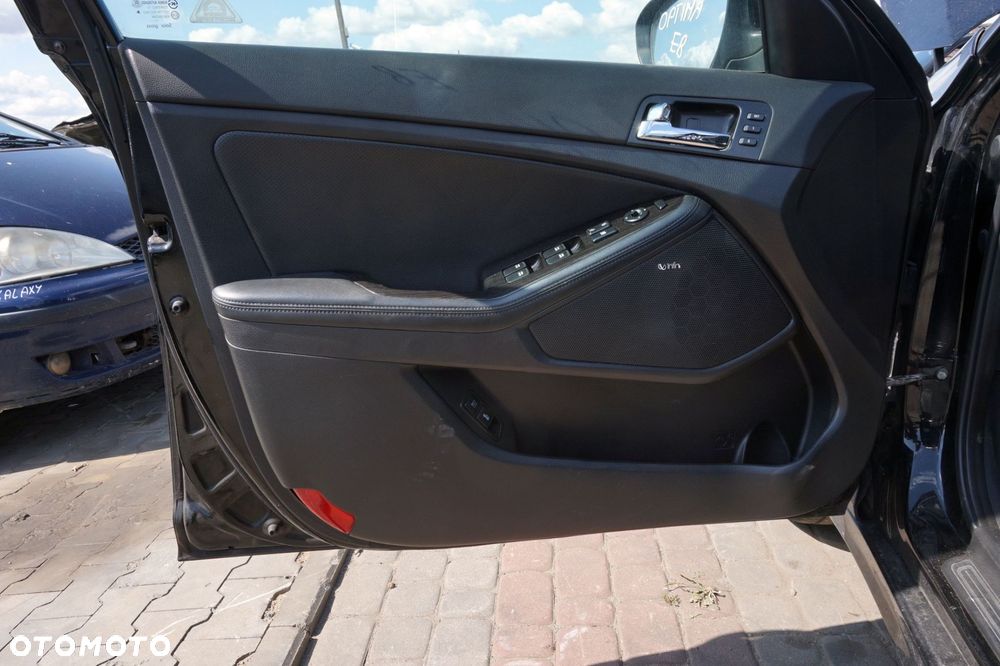 BOCZEK TAPICERKA DRZWI SKÓRA DREWNO PAMIĘĆ GRZANIE JBL INFINITY OPTIMA III  KIA 2010-2015 - 2