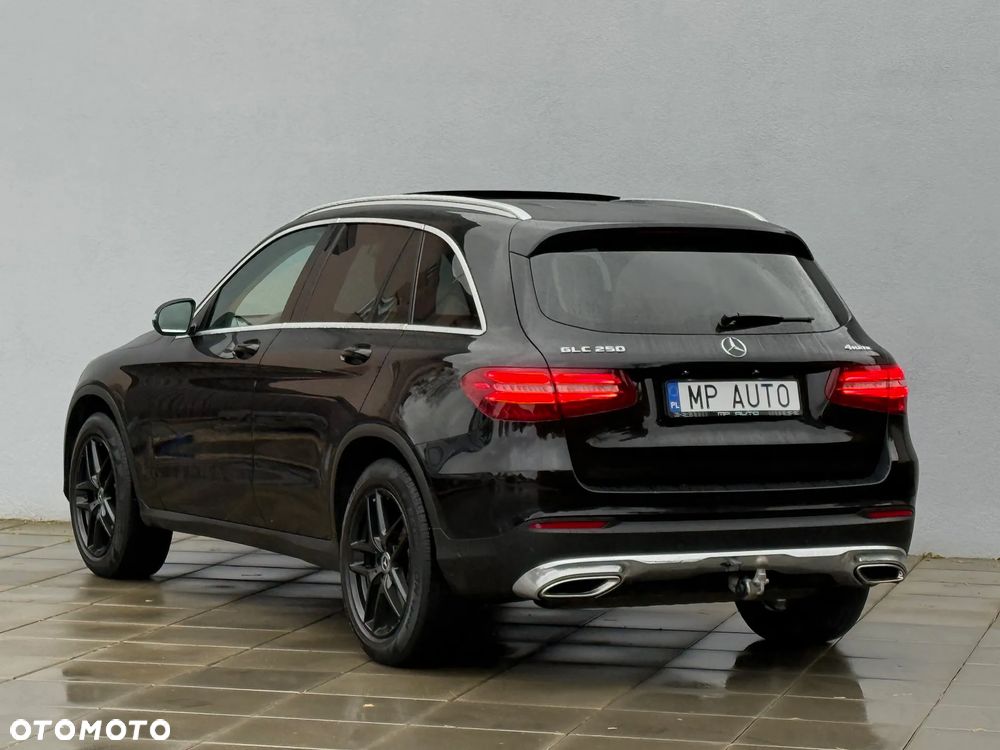 Mercedes-Benz GLC 250 4-Matic - 4