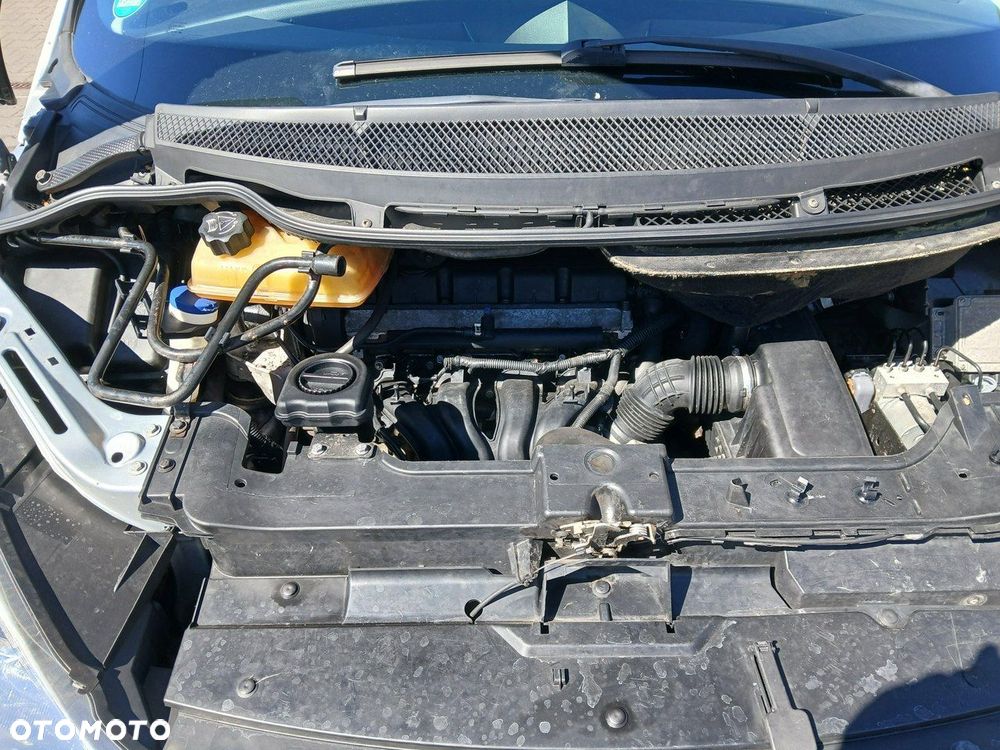 Peugeot 807 140 Family - 26