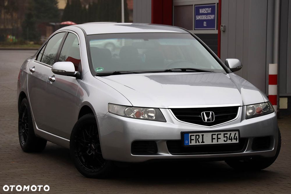 Honda Accord 2.0 i Executive - 2