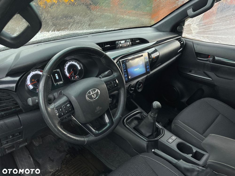 Toyota Hilux 4x4 Extra Cab Comfort - 10