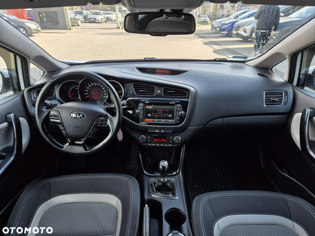 Kia Ceed - 15