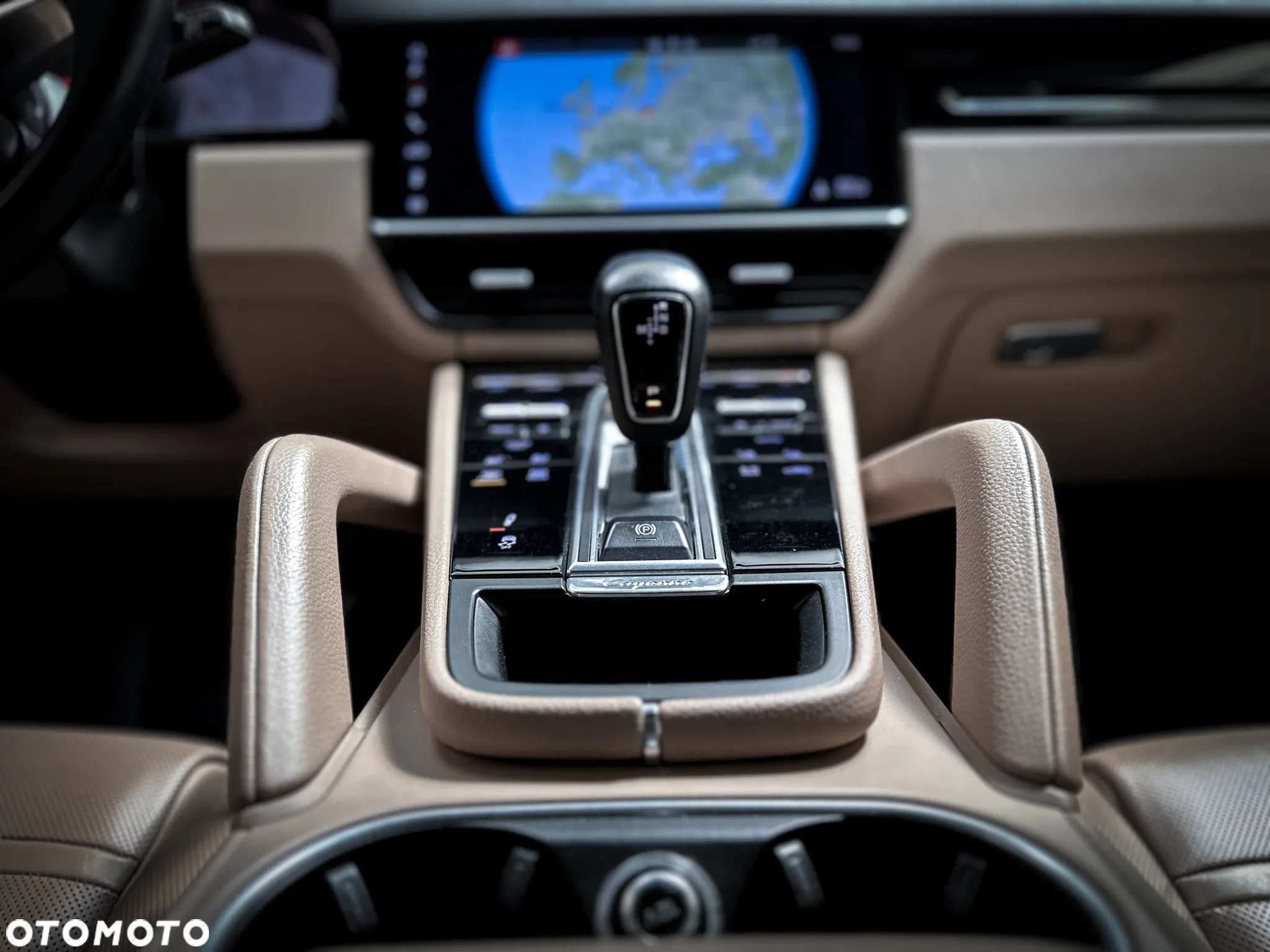 Porsche Cayenne Standard - 29