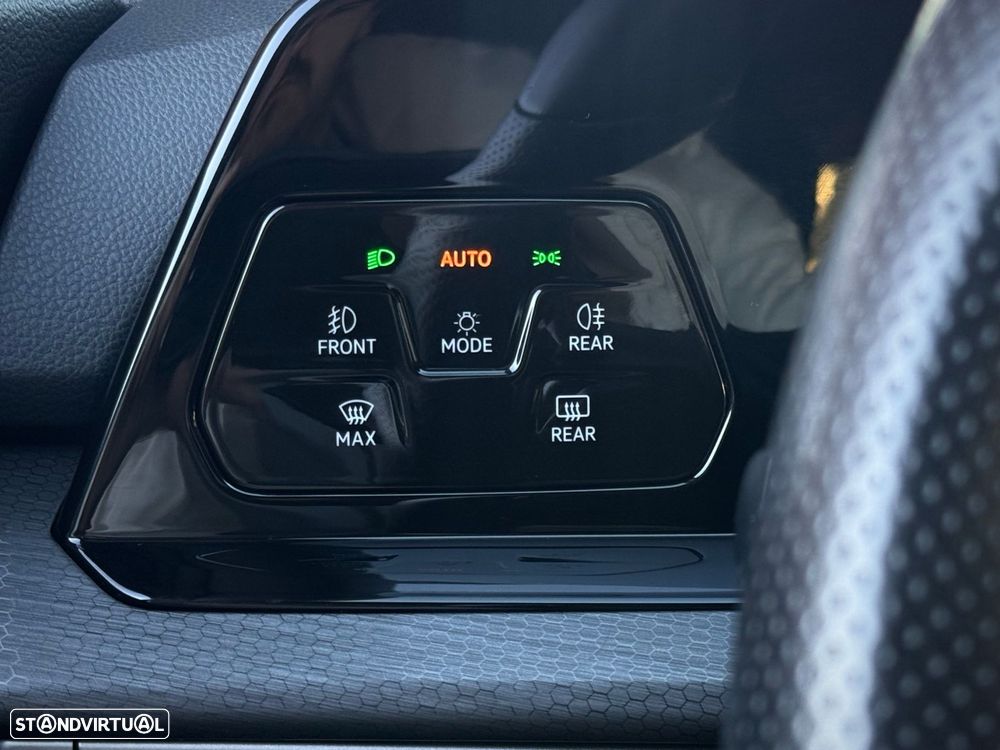 VW Golf 1.4 TSI GTE+ DSG - 12