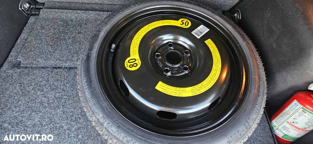 Volkswagen Golf 1.6 Comfortline - 17