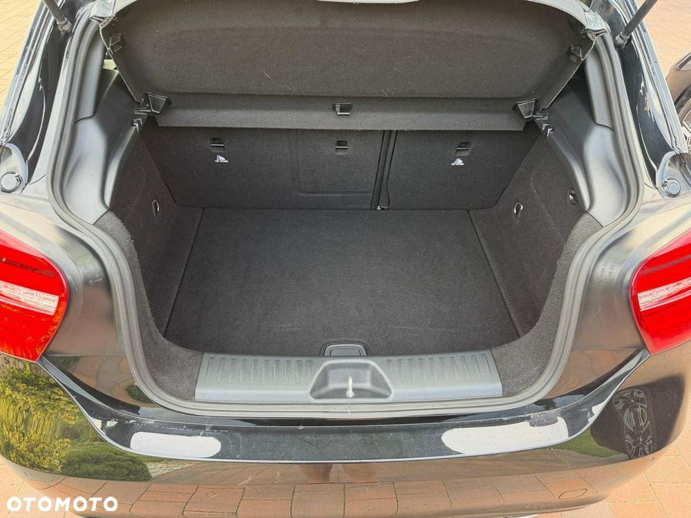 Mercedes-Benz Klasa A 180 (BlueEFFICIENCY) 7G-DCT AMG Sport - 22