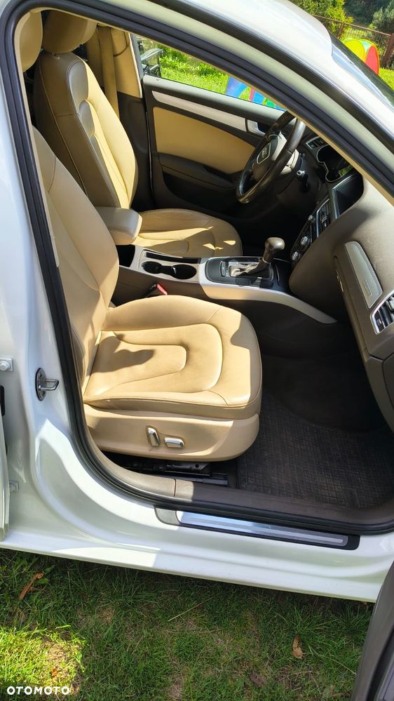 Audi A4 Limousine - 7