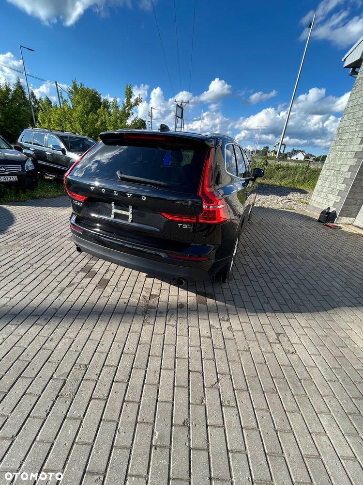 Volvo XC 60 T5 AWD Geartronic Momentum - 18