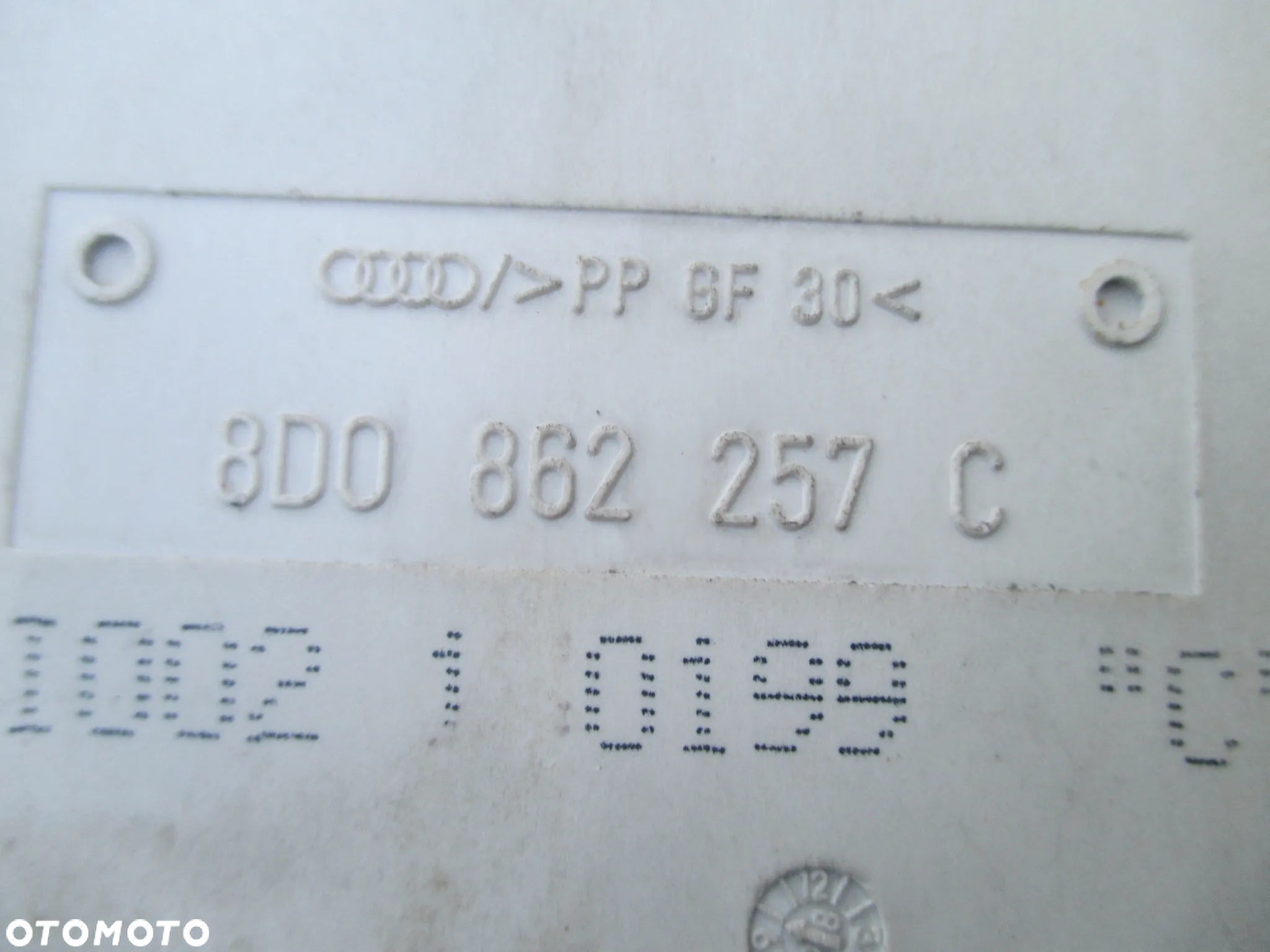 pompka centralnego zamka Audi A3 A4 8D0862257C - 3
