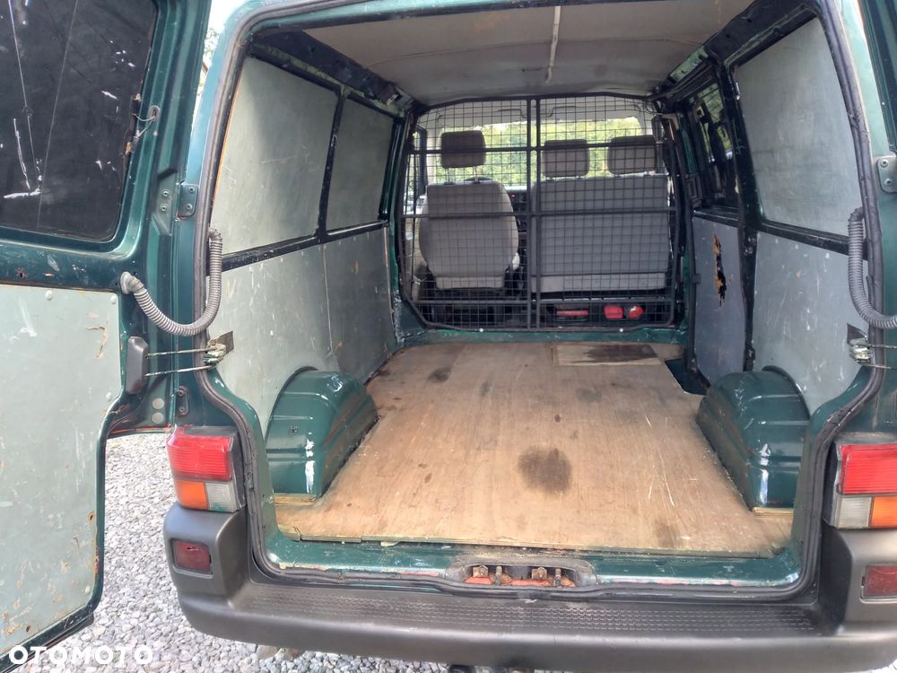 Volkswagen Transporter - 8