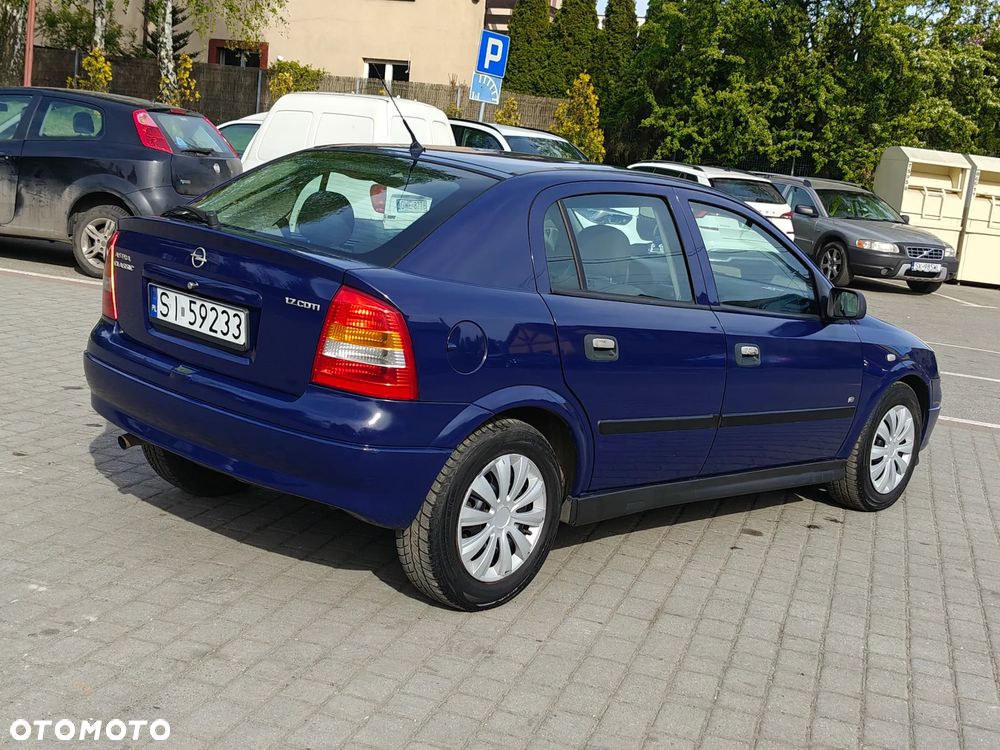 Opel Astra 1.7 CDTI Elegance - 11