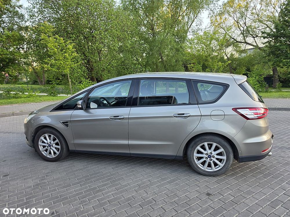 Ford S-Max - 8