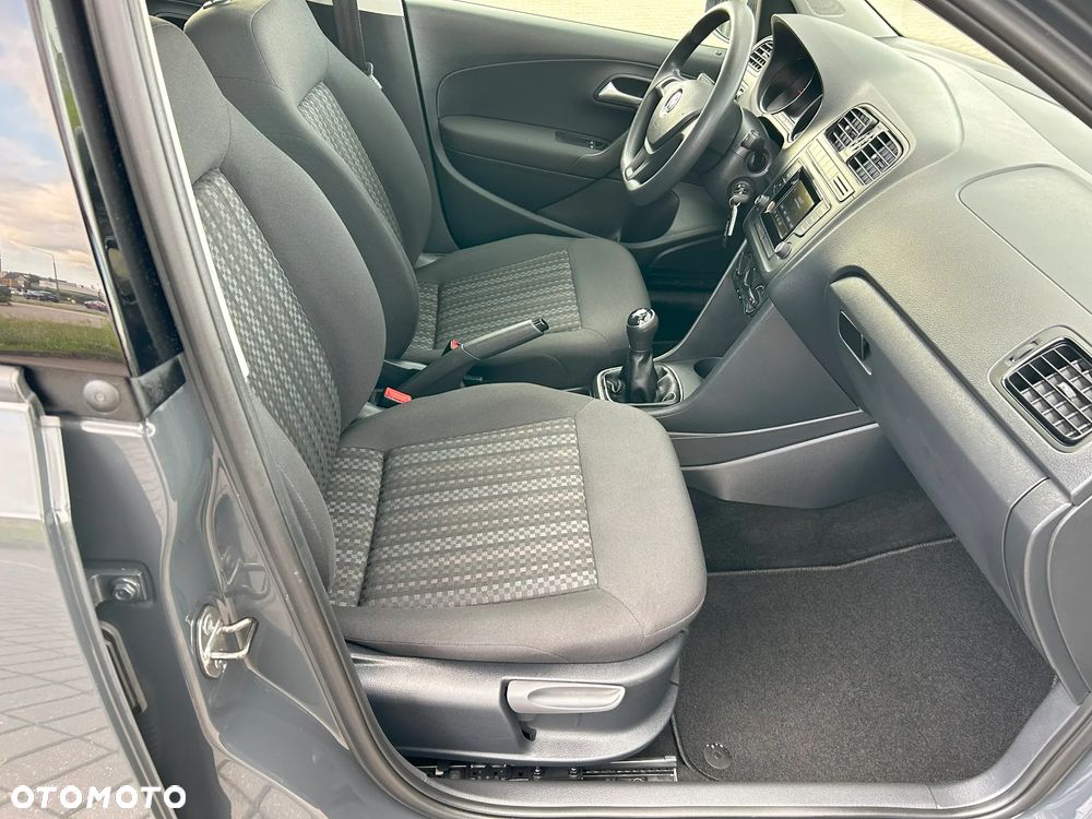 Volkswagen Polo - 33