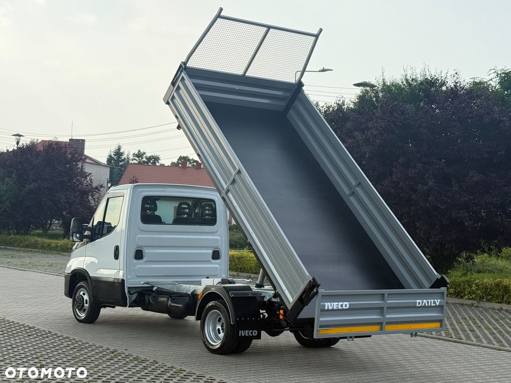 Iveco DAILY 35/50-180 3.0 HPI 180KM BLOKADA MOSTU! WYWROTKA 3-stronna ! 90 tyś km! HAK! Jak Nowy!! - 22