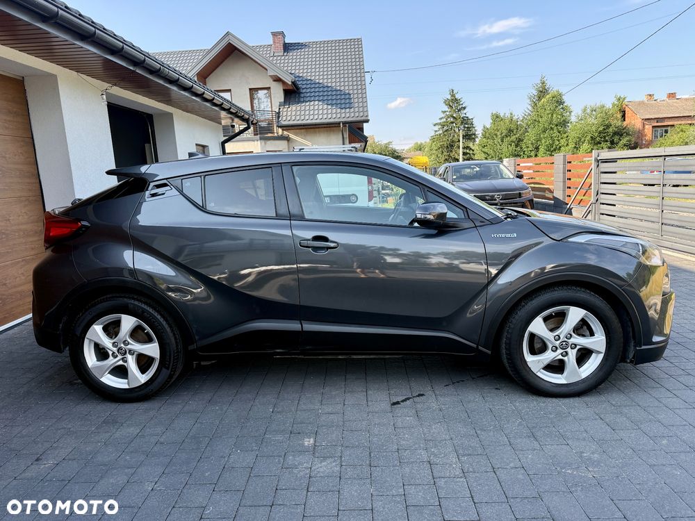 Toyota C-HR Style - 4
