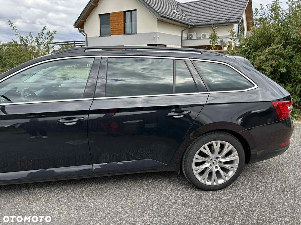 Skoda Superb 2.0 TDI SCR Ambition DSG - 5