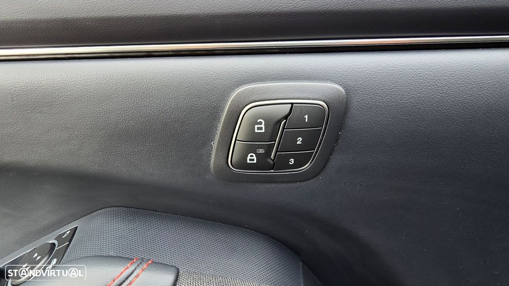 Ford Mustang Mach-E AWD PREMIUM - 9