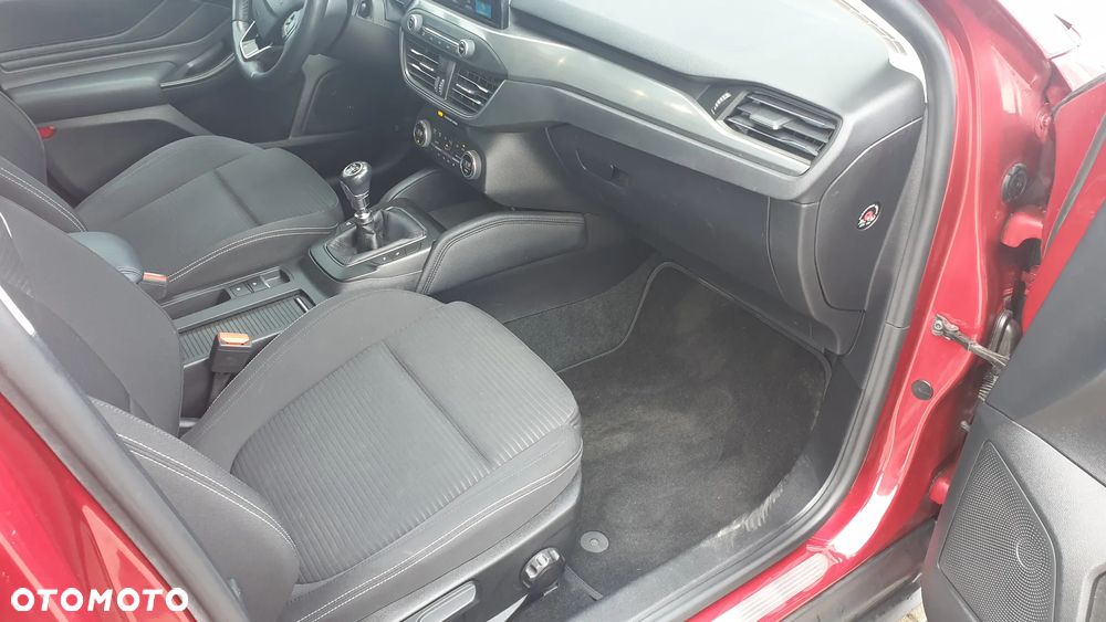 Ford Focus 1.5 EcoBoost Titanium - 18