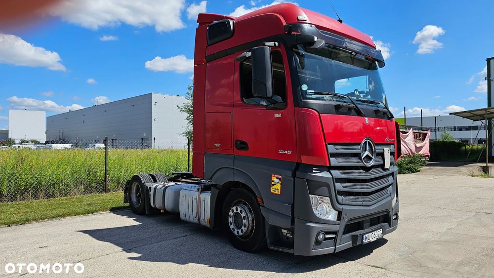 Mercedes-Benz Actros - 17