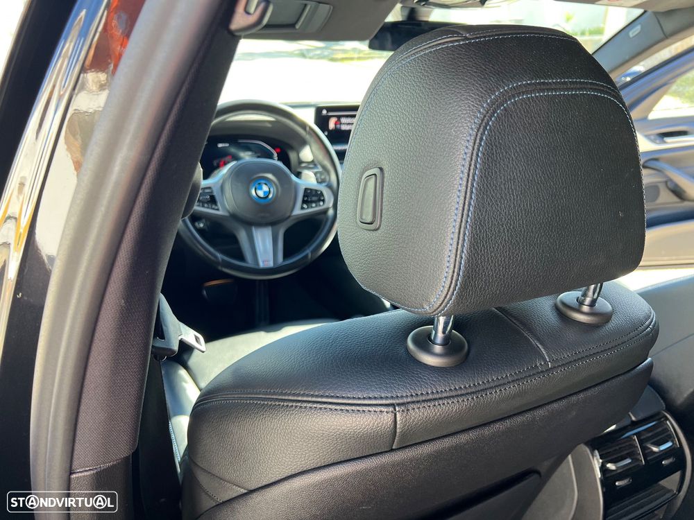 BMW 530 e Pack Desportivo M - 11