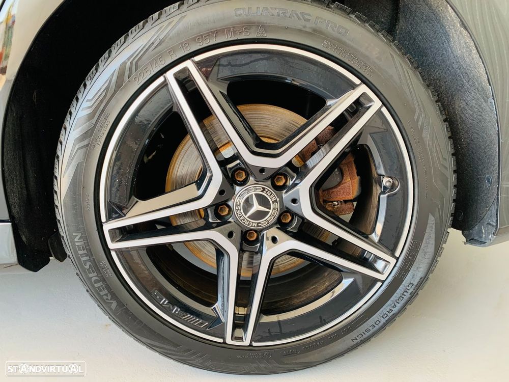 Mercedes-Benz A 250 Limousine e AMG Line - 6