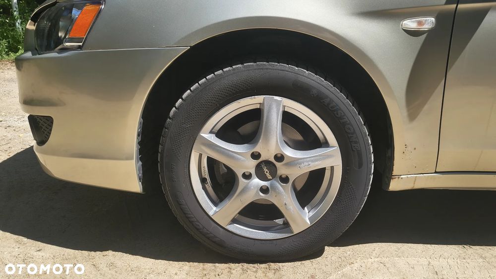 Mitsubishi Lancer 1.8 Invite - 11