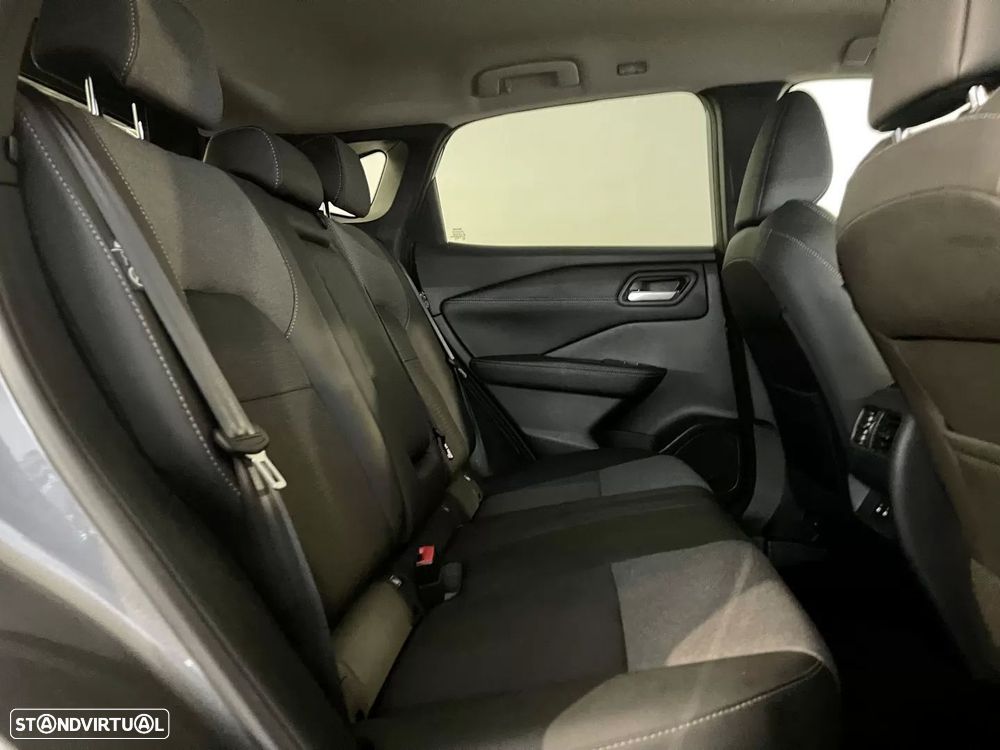 Nissan Qashqai 1.3 DIG-T N-Connecta LED Xtronic - 28