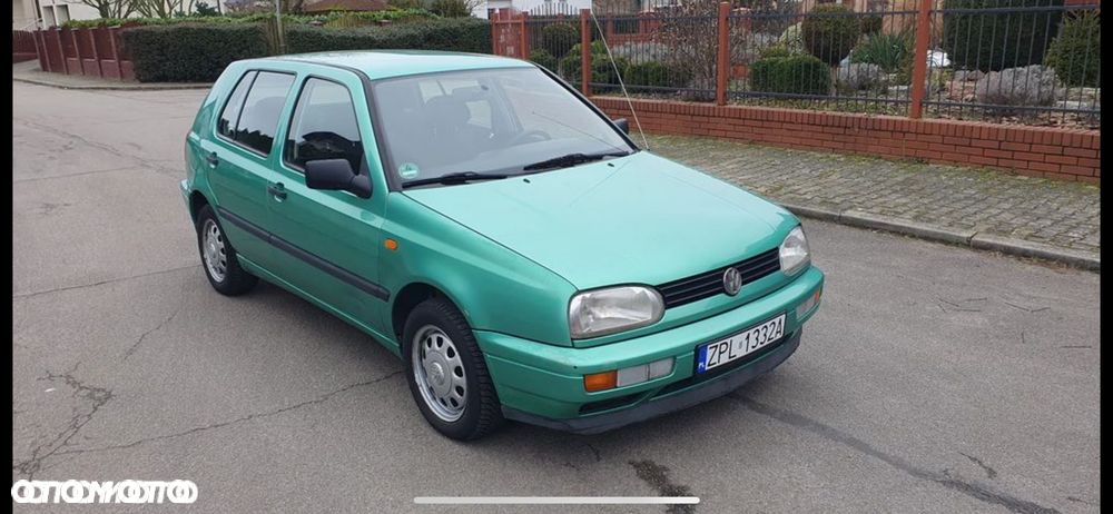 Volkswagen Golf - 19
