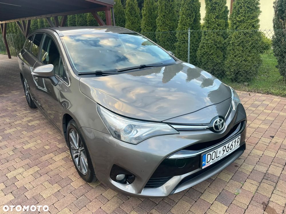 Toyota Avensis 1.8 Premium MS - 2