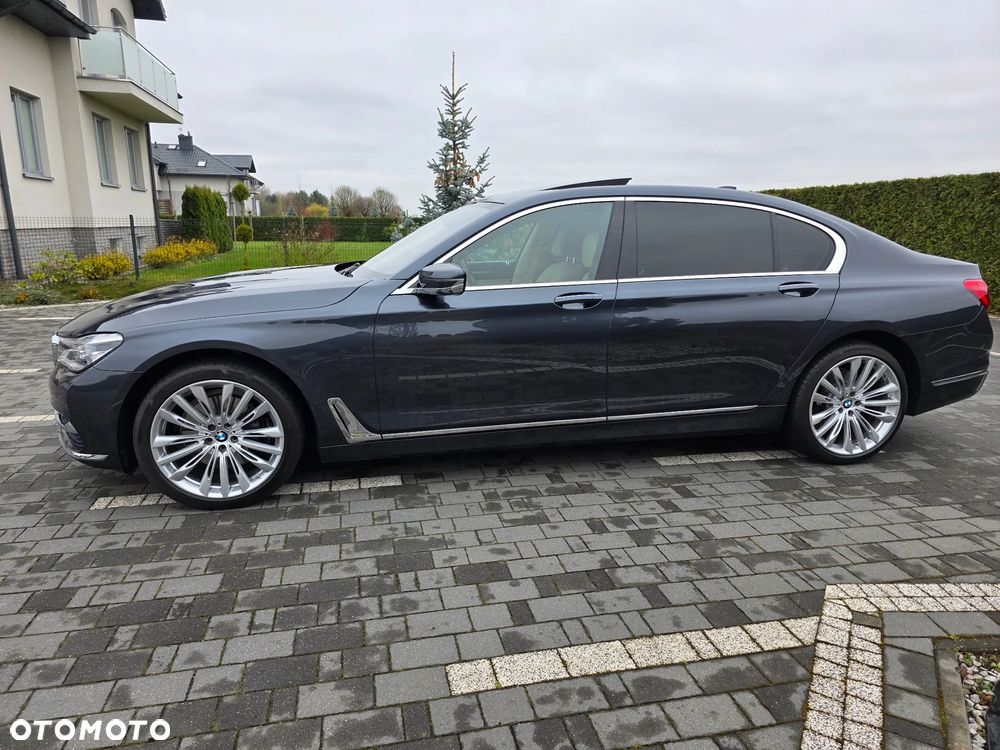 BMW Seria 7 730d xDrive - 25