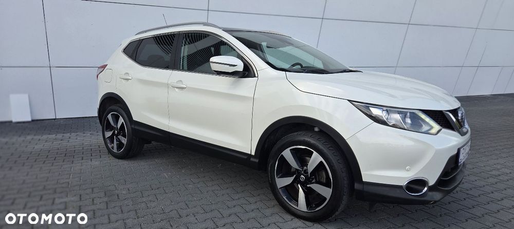 Nissan Qashqai 1.5 dCi DPF 360 - 10