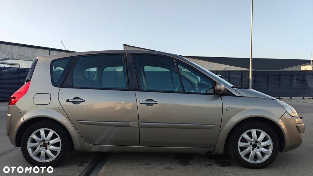 Renault Scenic 1.6 16V Expression - 6