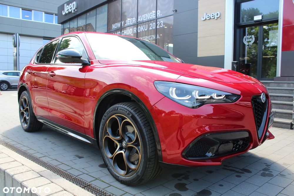 Alfa Romeo Stelvio - 5
