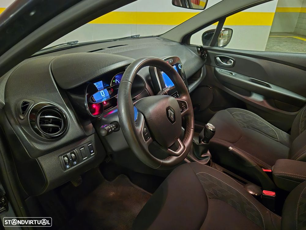 Renault Clio Sport Tourer dCi 90 Limited - 23