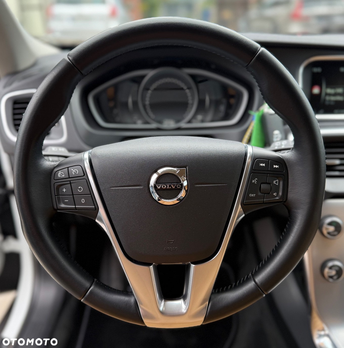 Volvo V40 Cross Country D3 Drive-E Summum - 9