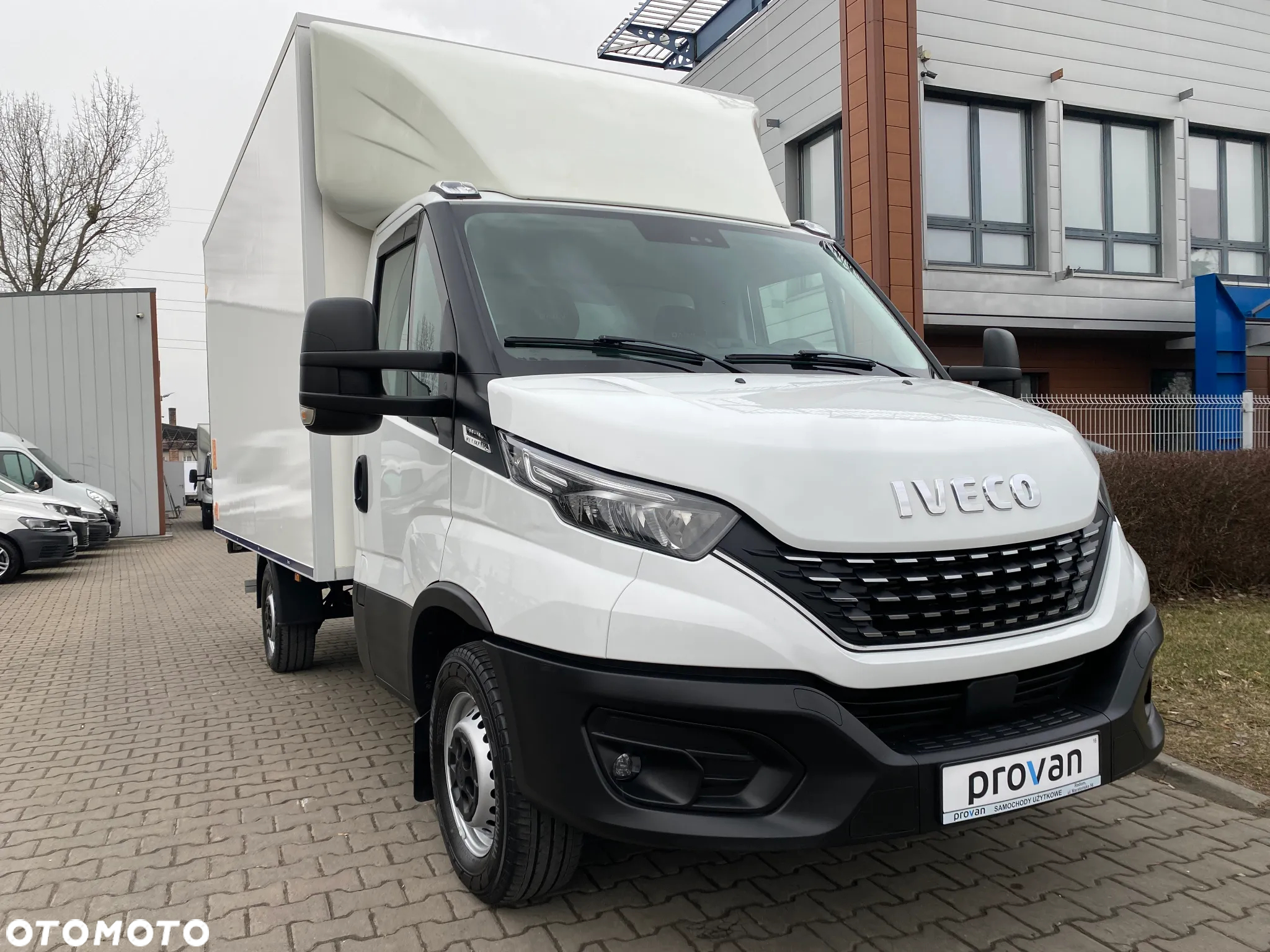 Iveco DAILY 35-160 HI-MATIC KONTENER 8 EUROPALET WINDA ZEPRO - 5